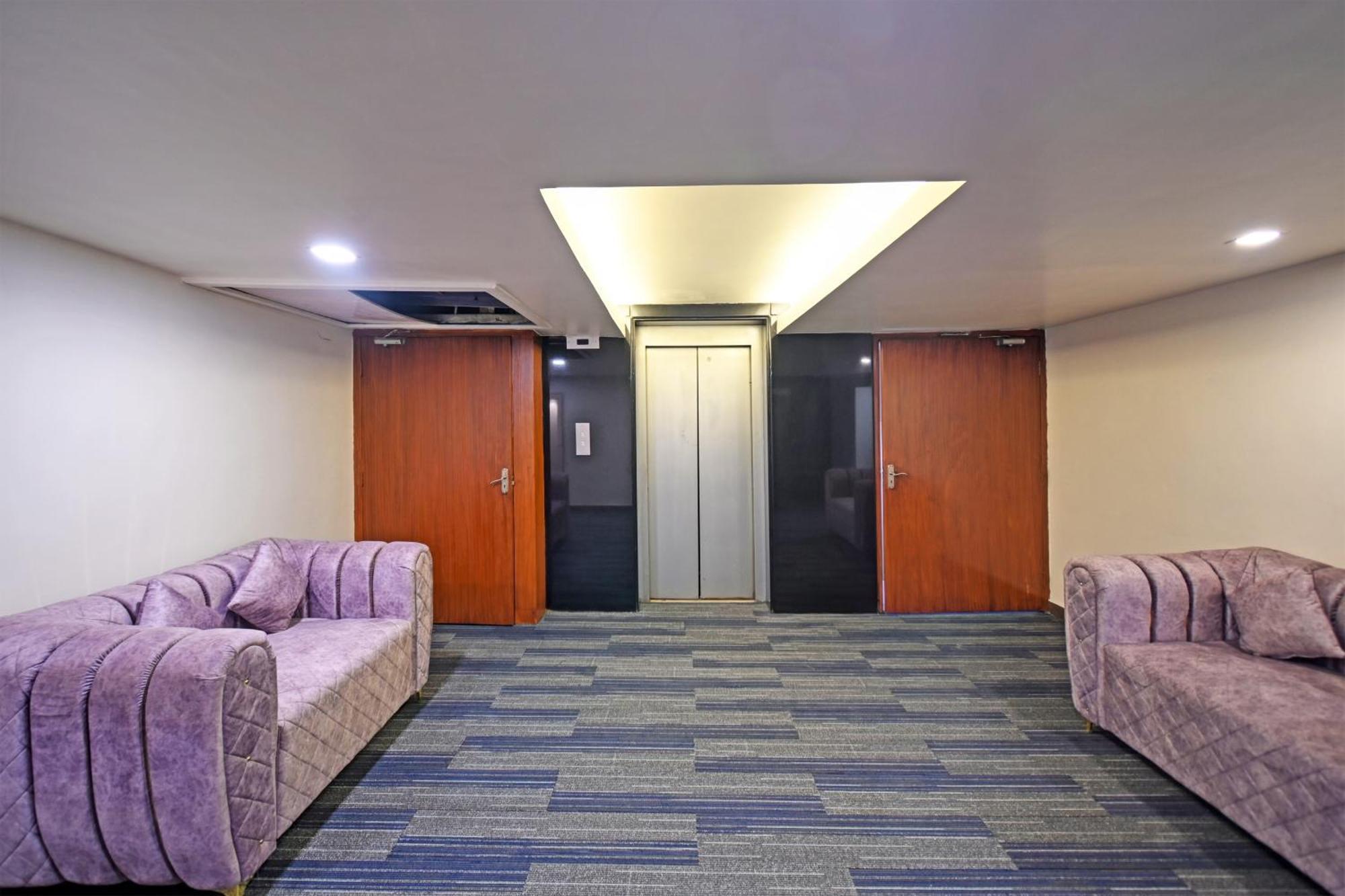 Palette Madhapur Hotel Hyderabad Exterior foto