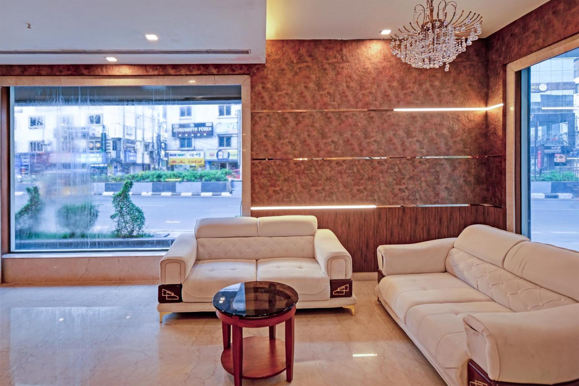Palette Madhapur Hotel Hyderabad Exterior foto