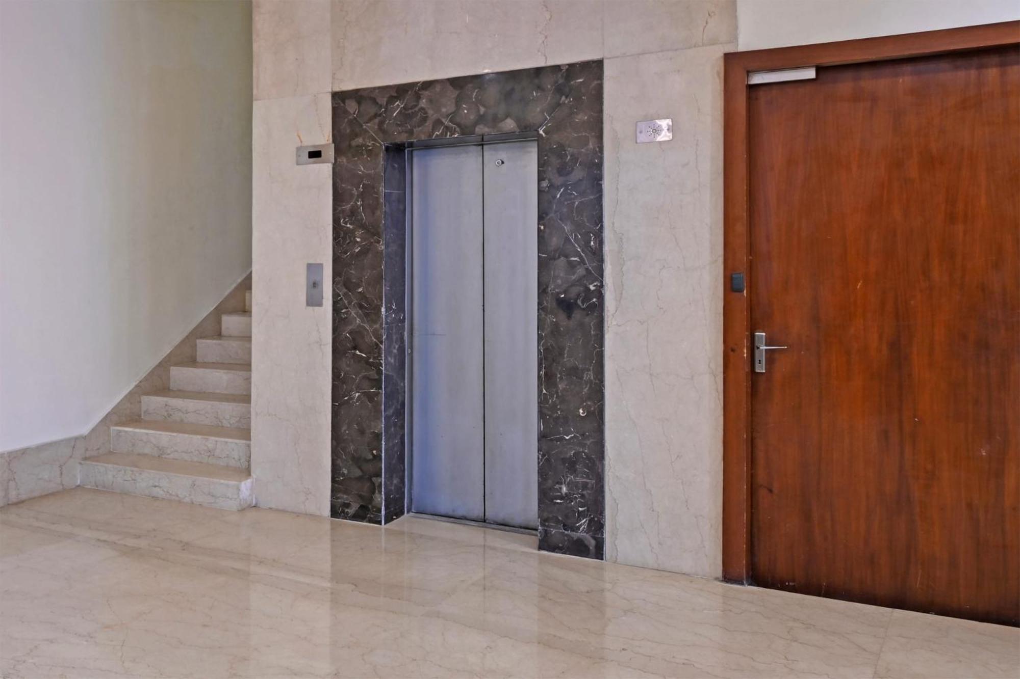 Palette Madhapur Hotel Hyderabad Exterior foto